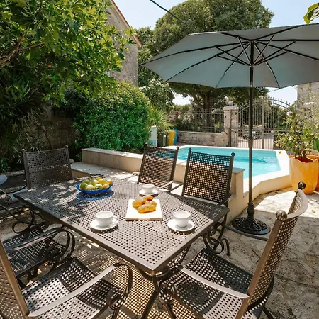 Villa Istrian Garden *