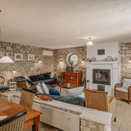 Villa Istrian Garden *