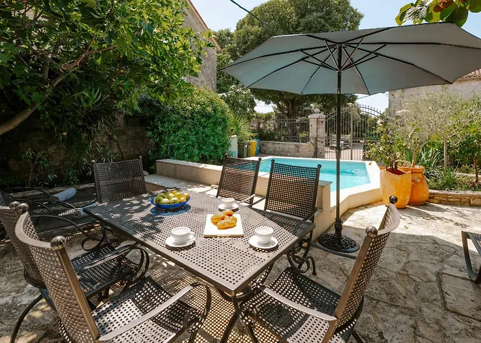 Willa Istrian Garden *