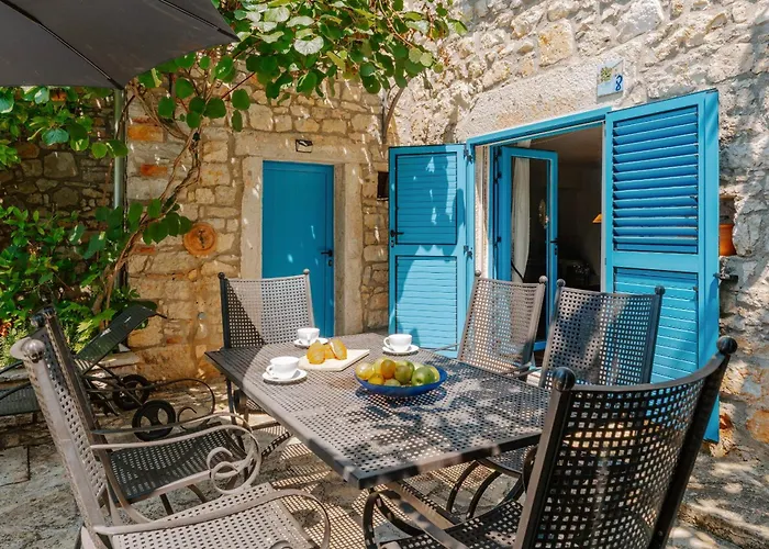 Willa Istrian Garden *