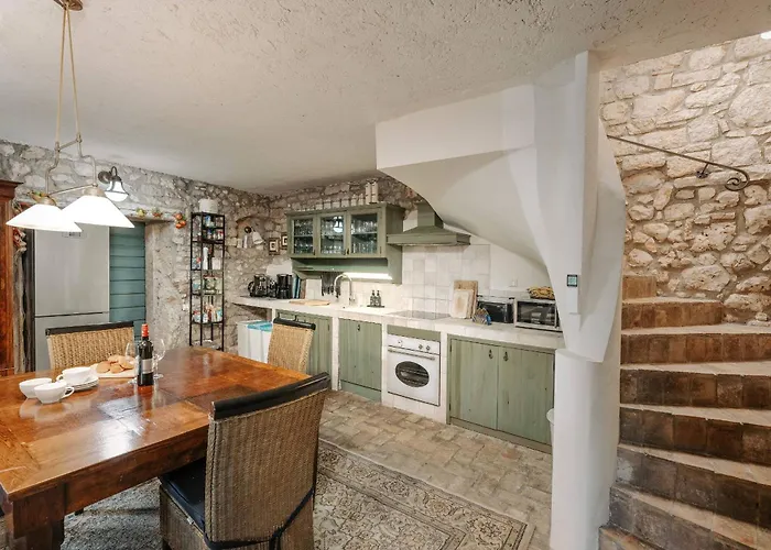 Willa Istrian Garden *